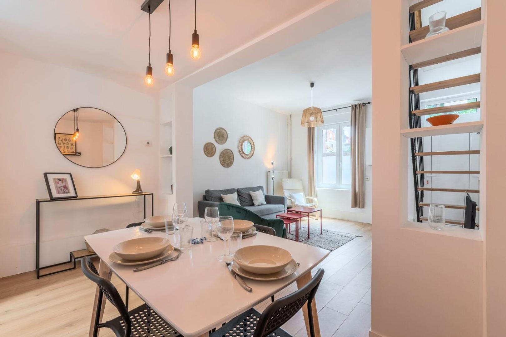 2 Bedroom House W/ Terrace, Near Train Stations & Metro Lille Eksteriør bilde